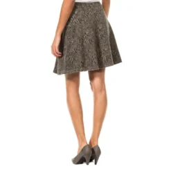 A Shaped Skirt -Pepe Clothing Shop met jeans a shaped skirt 2