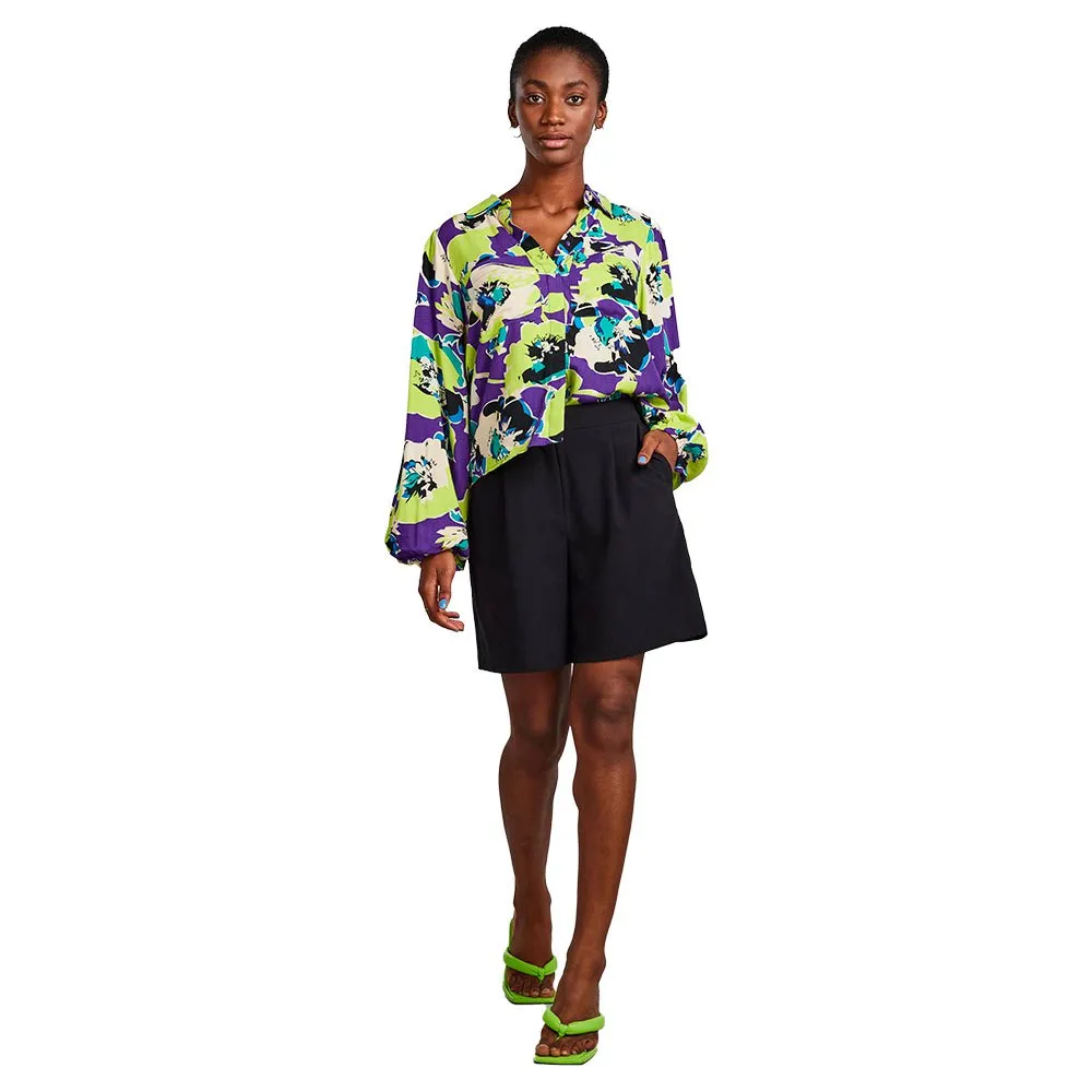 YAS Helen Mid Waist Shorts 6 YAS Helen Mid Waist Shorts - Image 4