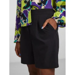 YAS Helen Mid Waist Shorts 11 YAS Helen Mid Waist Shorts -Pepe Clothing Shop yas helen mid waist shorts 4